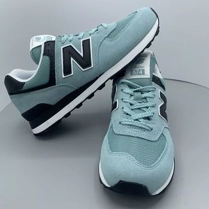 NWT New Balance 574 Classic “Storm Blue” WL574LBE
